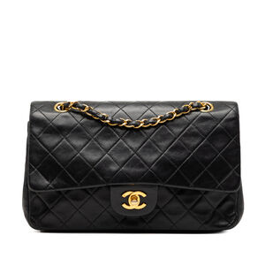 Pre-Loved Chanel Medium Classic Lambskin Double Flap